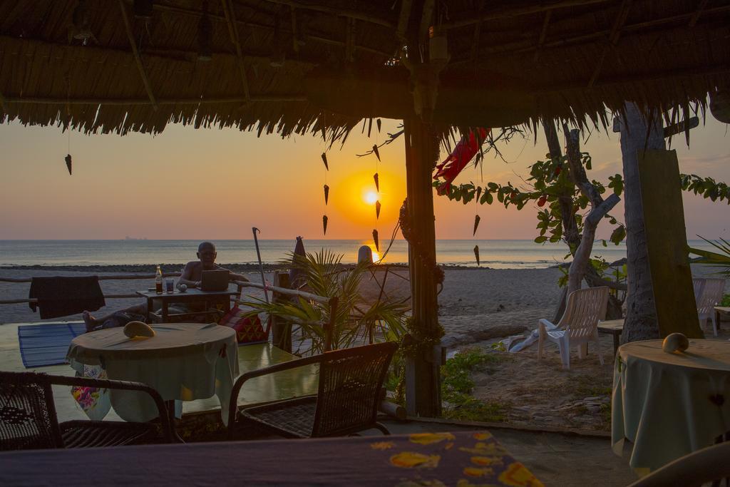Lanta Coral Beach Resort Koh Lanta Ngoại thất bức ảnh